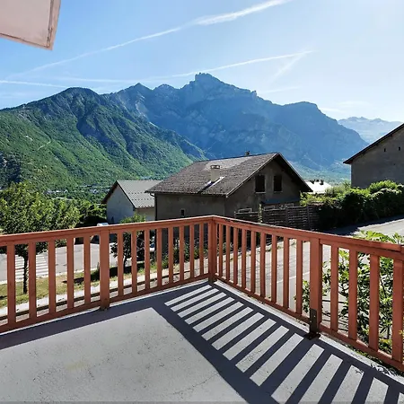Le Bochet Apartment *